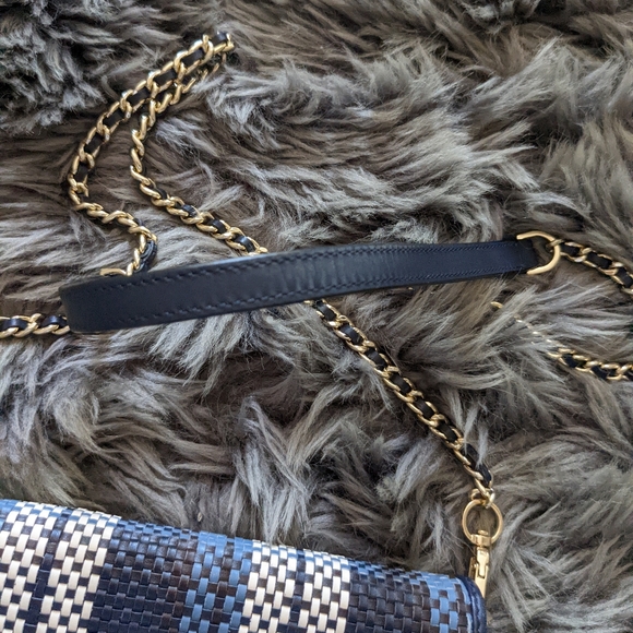 Tory Burch Wallet On Chain. - Picture 8 of 16